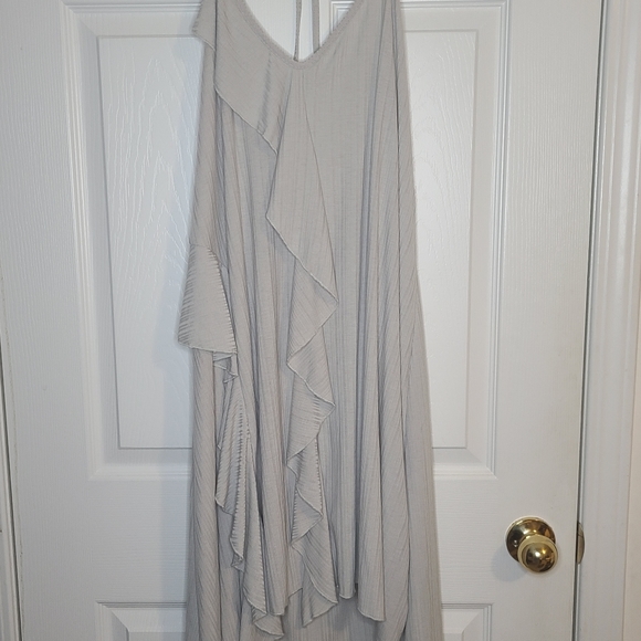 Cupshe Grey Ruffled Halter Mini Dress NWT - Picture 3 of 8